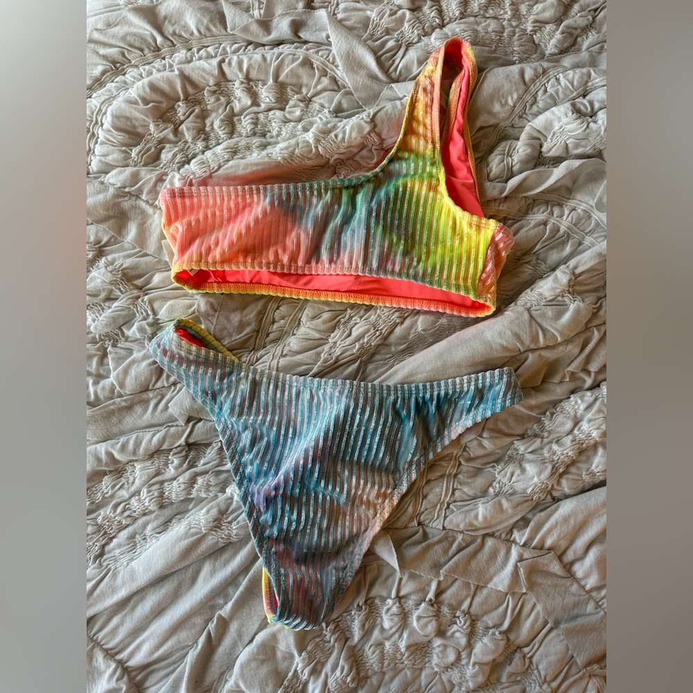 Dippin Daisy’s bikini